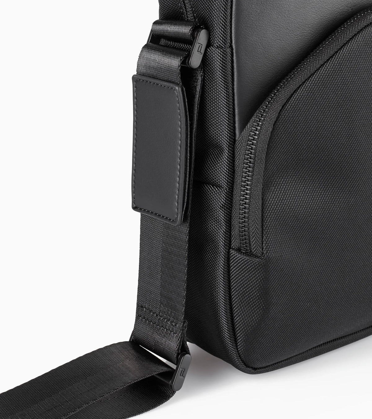 Porsche Design Voyager Nylon Briefcase S in Black, view 5