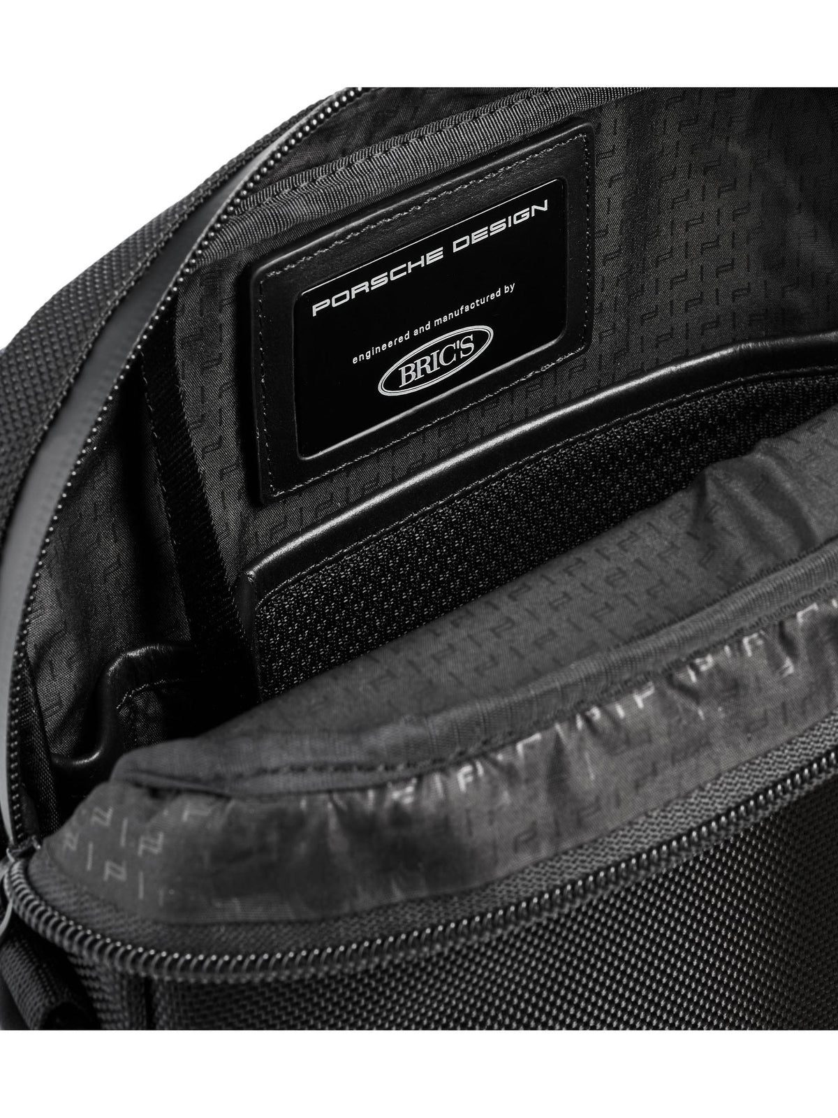 Porsche Design Roadster Pro Shoulder Bag XS in Black, view 4